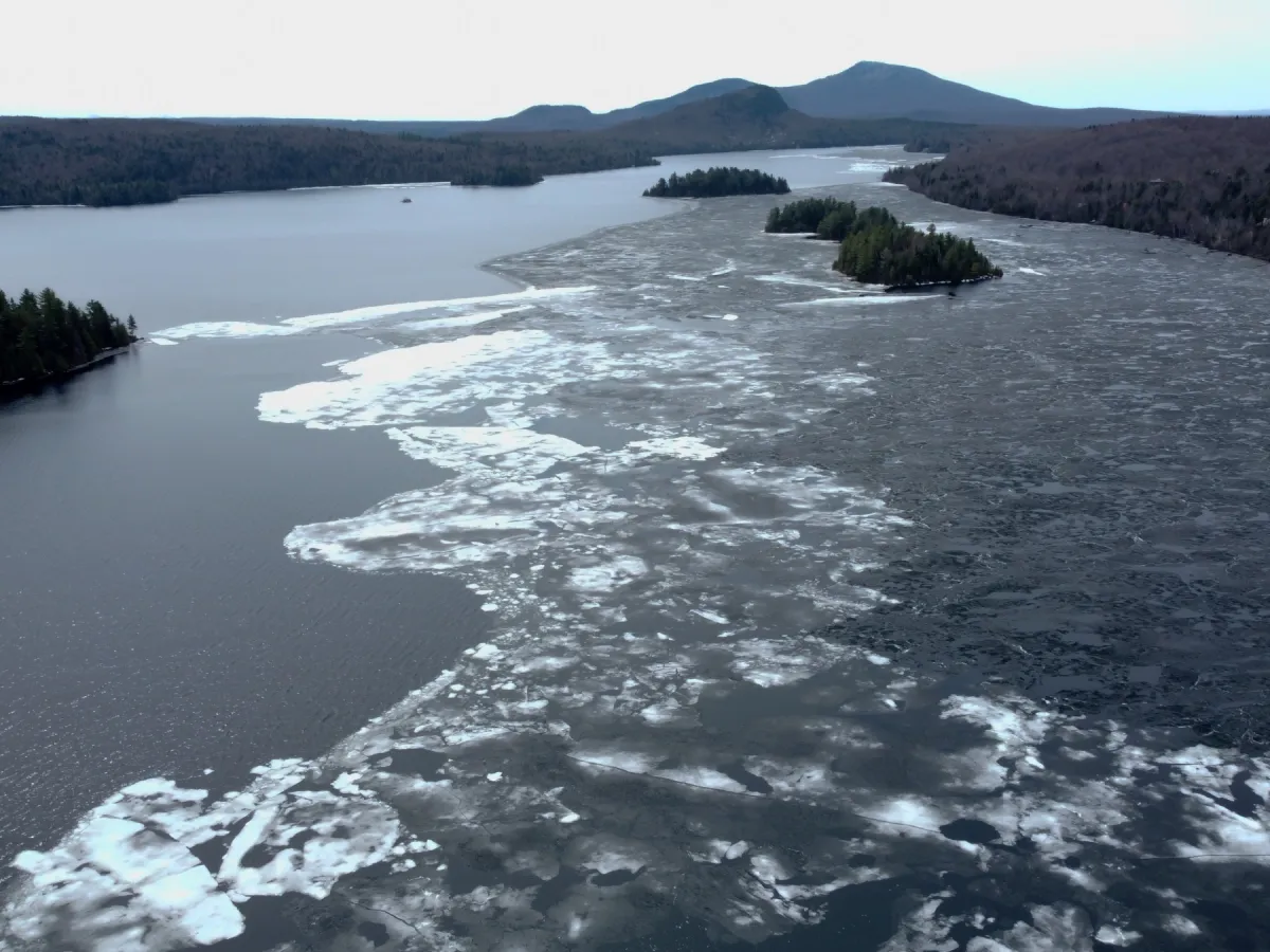 Le lac en hiver